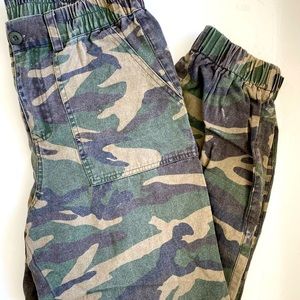 PACSUN WOMENS CAMOUFLAGE CARGO PANTS-NEVER WORN-SIZE M
